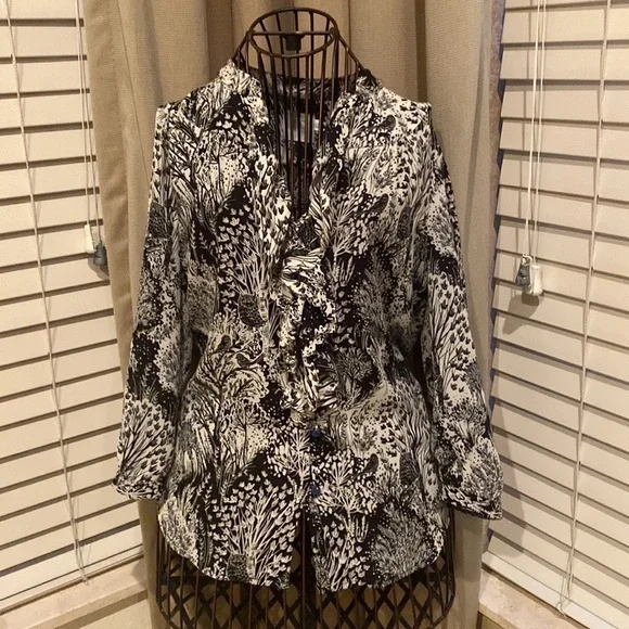 Anthropologie Black and white Pacea ruffle top by HD in Paris - Picture 2 of 7